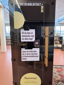 Læseboks på Albertslund Bibliotek som lånere kan benytte til online læsninger.